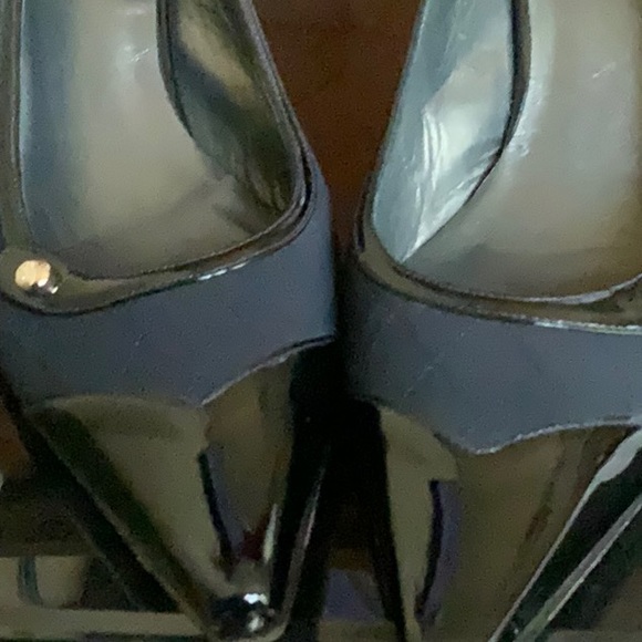 Stuart Weitzman Sling - Picture 6 of 7